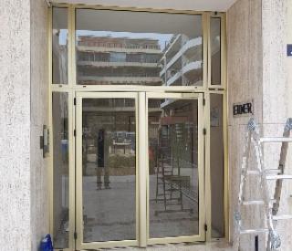 porte entrées immeubles en aluminium sépalumic serie lourde